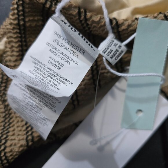 Rhythm Sol Stripe Underwire Bikini Top & Hi Cut Pant Set - Size Extra Large - Picture 8 of 8